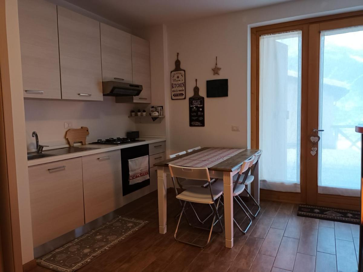 Grazioso Trilocale Con Ampia Terrazza Apartment Chiesa in Valmalenco Exterior photo