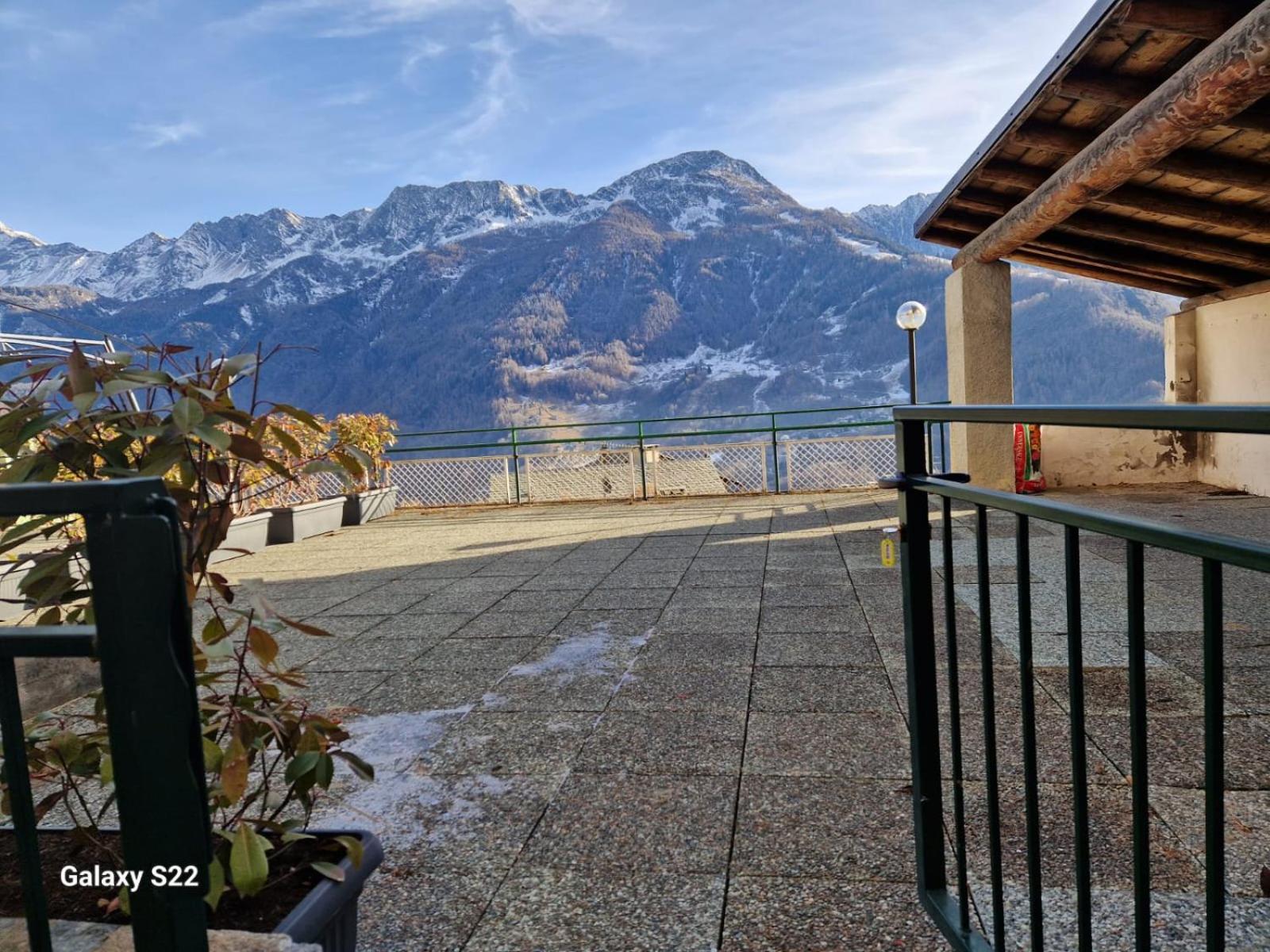 Grazioso Trilocale Con Ampia Terrazza Apartment Chiesa in Valmalenco Exterior photo